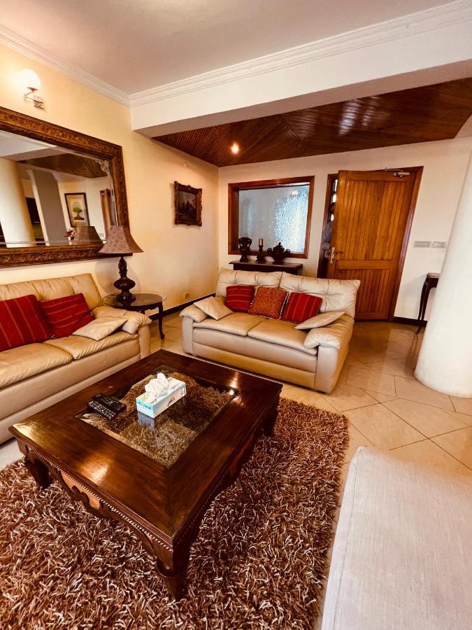 Reina Boutique Hotel - Murree Exterior photo