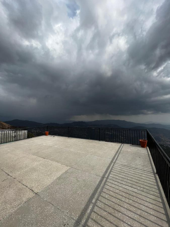 Reina Boutique Hotel - Murree Exterior photo